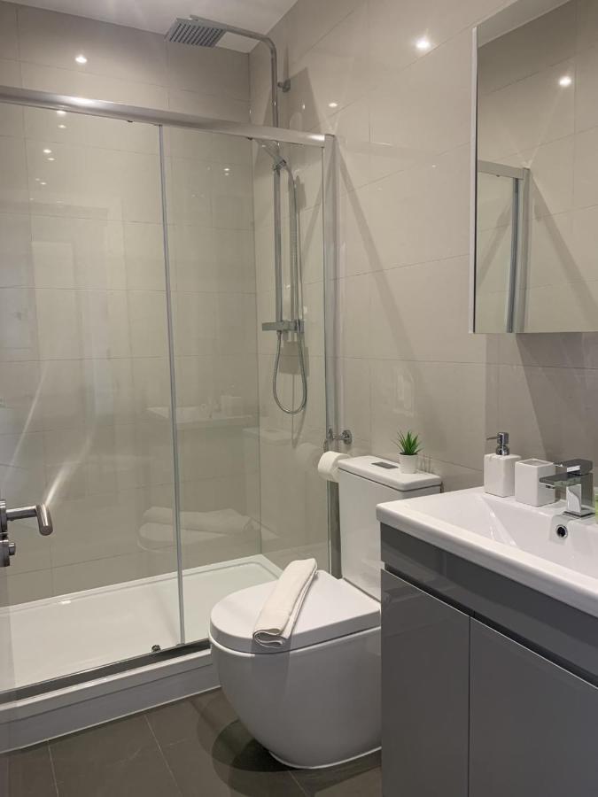 Morland Apartments - Hornchurch ロンドン エクステリア 写真
