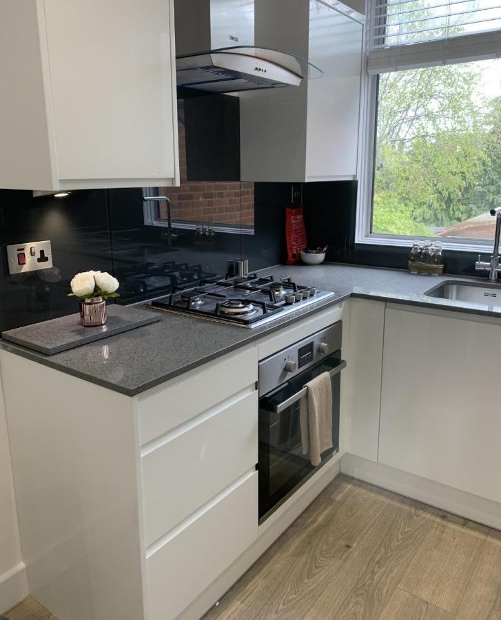 Morland Apartments - Hornchurch ロンドン エクステリア 写真